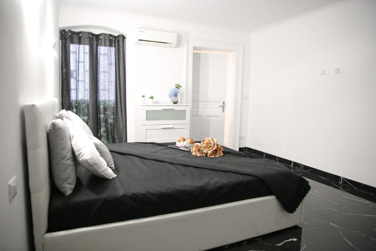 Apartamento The Marble House Bari Exterior foto